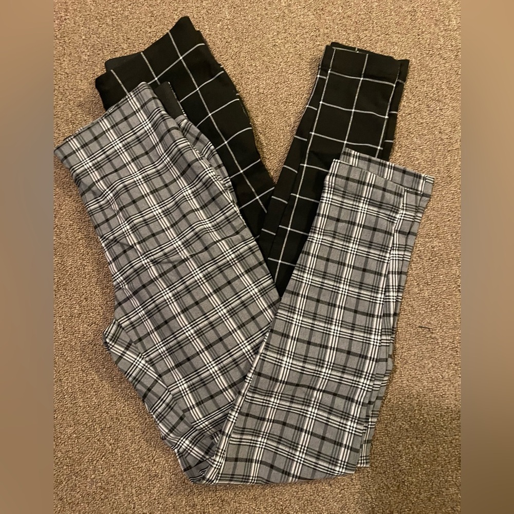 Streetwear Society Black and Gray Plaid Leggings